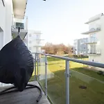 Modern 40m2 Balcony Parking Netflix Apartament *